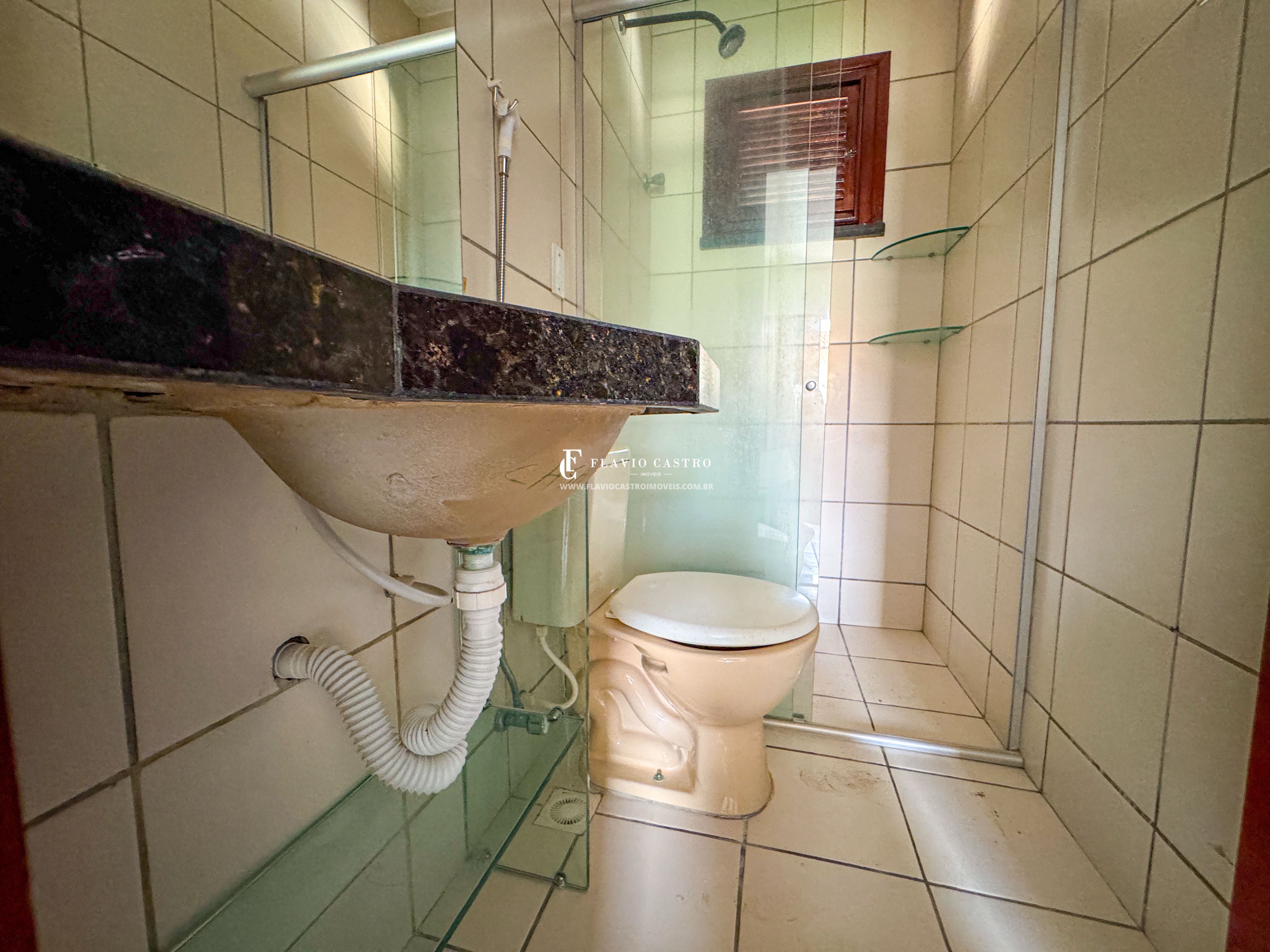 55740ce2-a871-4a77-b1dd-93c92bf4de31.jpg