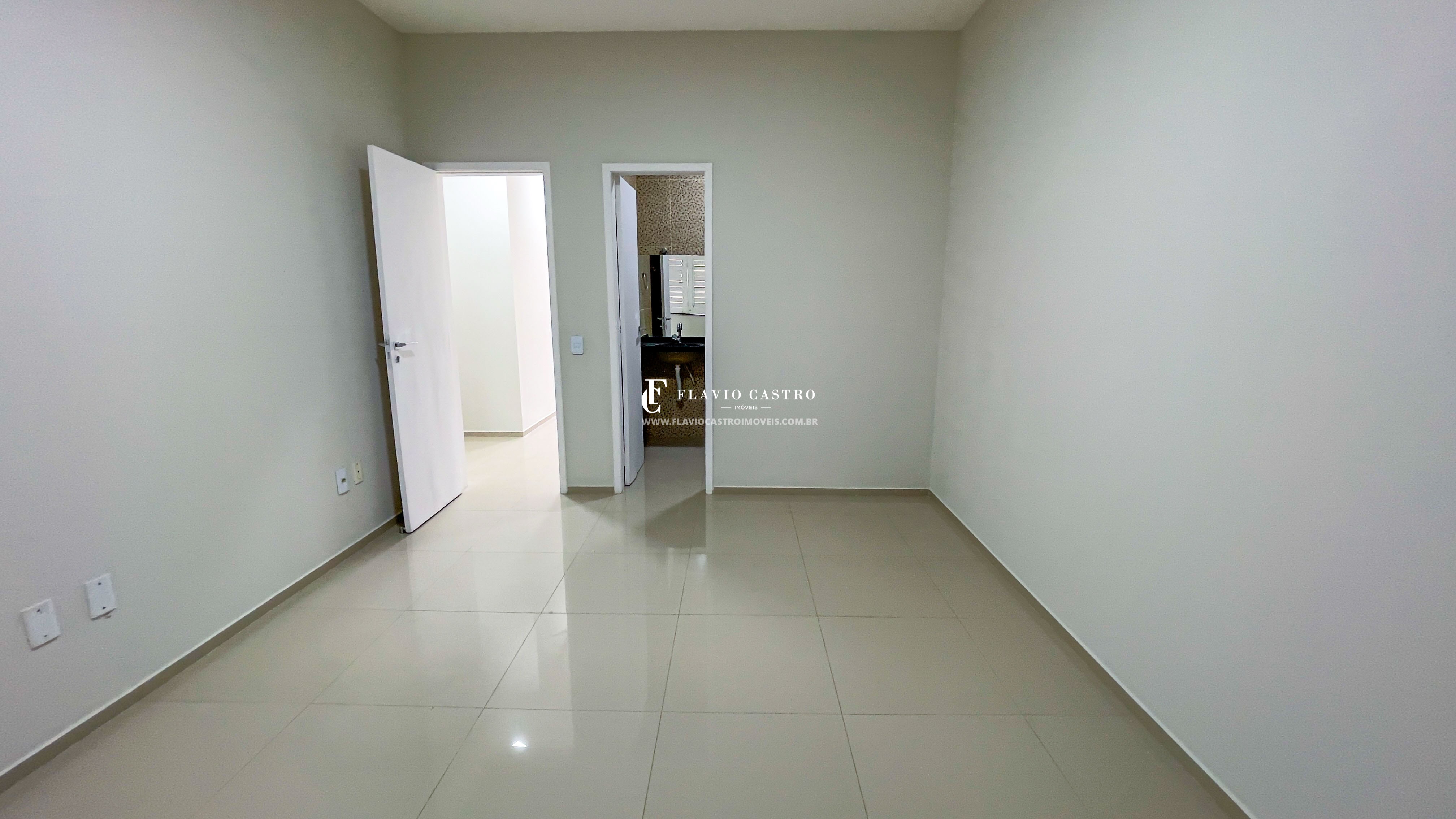 bcd40193-2a2e-4617-8633-805f4fbc1a9a.jpg